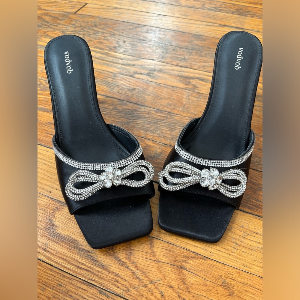 Vodvob black satin rhinestone open toed heels size 9